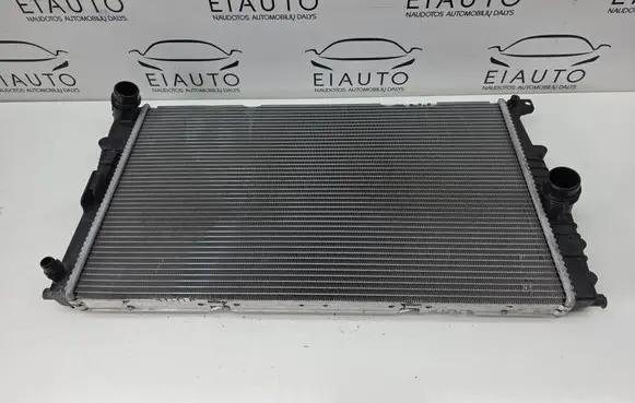 BMW 4 F36 Gran coupe Coolant radiator 8672102 M151518C M155025D
