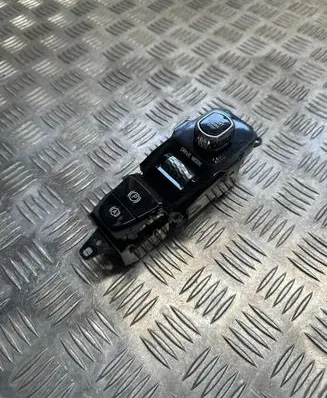Volvo XC90 Engine start stop button switch 31443818 17W225 T17220234401