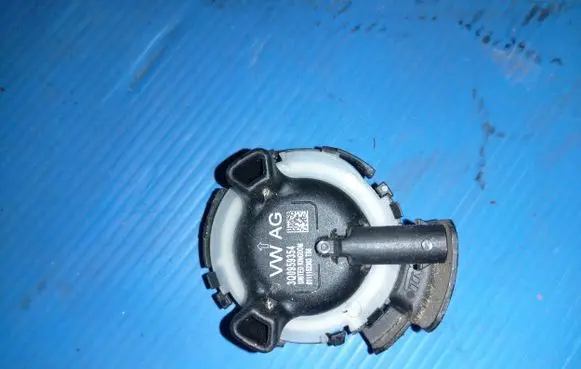 Skoda Octavia Mk3 (5E) Airbag deployment crash/impact sensor 3Q0959354