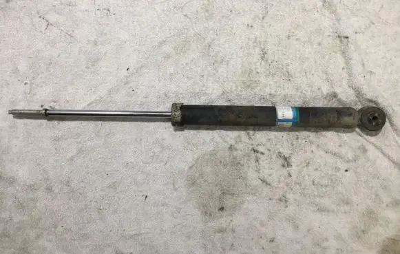 Toyota Urban Cruiser (XP110) Rear shock absorber/damper 4853052E8