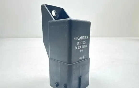 Citroen C4 I Picasso Glow plug pre-heat relay 9663696380 51252004
