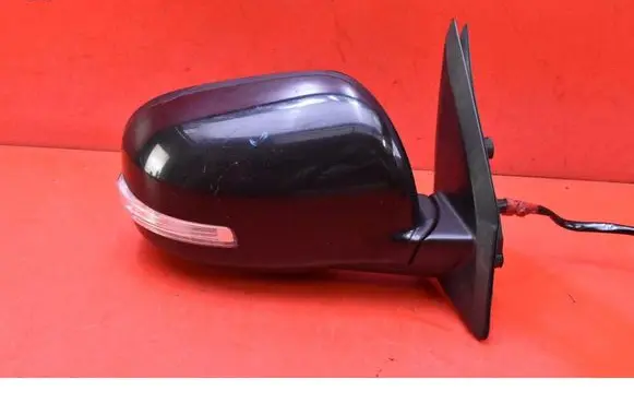 Mitsubishi Outlander Front door electric wing mirror 