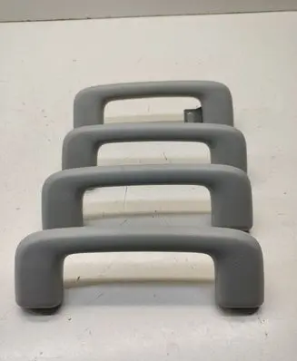 Mitsubishi Outlander A set of handles for the ceiling 