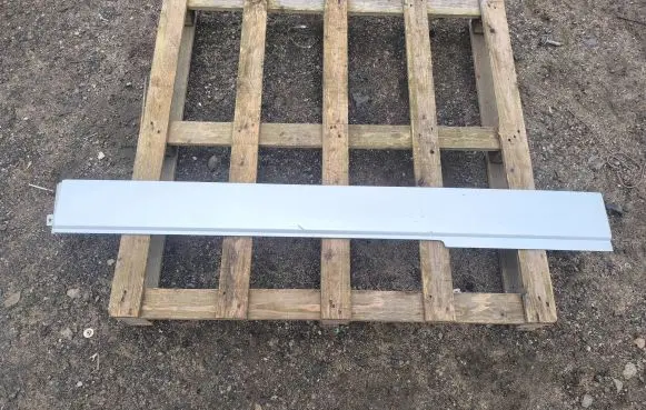 Volkswagen Transporter - Caravelle T5 Sliding door rail trim 7M3843795D
