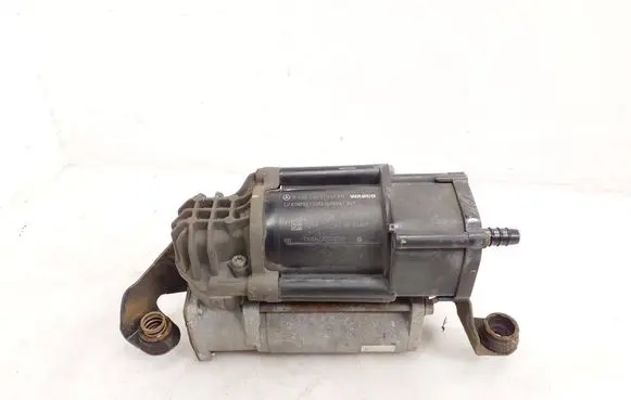 Mercedes-Benz C W205 Air suspension compressor/pump A2053200104 4430200191 SCM765