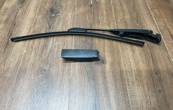 Mercedes-Benz SL R129 Front wiper blade arm A1298200542 1248240349