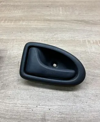 Renault Scenic I Front door interior handle 7700415974 96012201