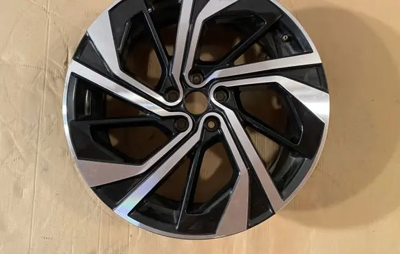 Nissan Qashqai R20 alloy rim 