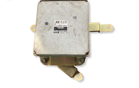 Hyundai i30 Engine control unit/module 3910042610
