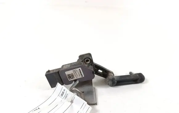 Volvo S60 Air suspension front height level sensor 32246992