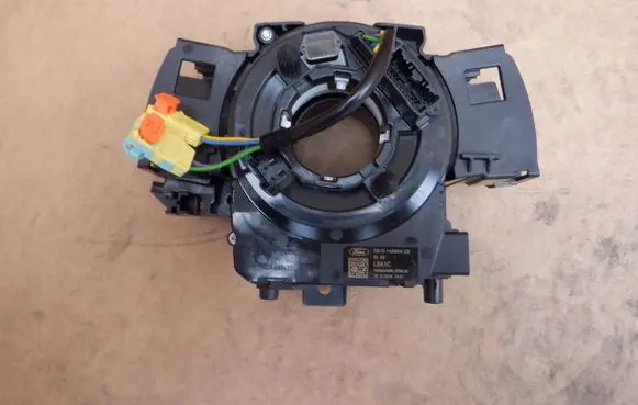 Ford Escape IV Airbag slip ring squib (SRS ring) LB5T3F944PF