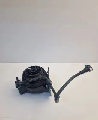 Mercedes-Benz C W205 Fuel pressure regulator A6540780041 19T2621