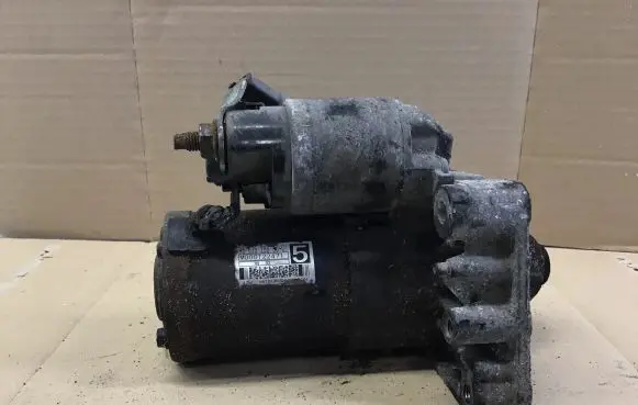 Citroen C4 I Picasso Starter motor 9663528880