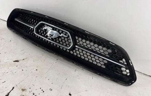 Ford Mustang VI Front bumper upper radiator grill FR3B8200 FR3B8200DDW