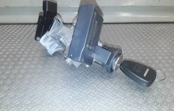 Dodge Caliber Ignition lock D75200324F