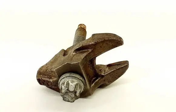 Ford C-MAX II Fuel Injector clamp holder