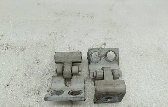 Volkswagen Transporter - Caravelle T4 Front door hinge set 7D0831401