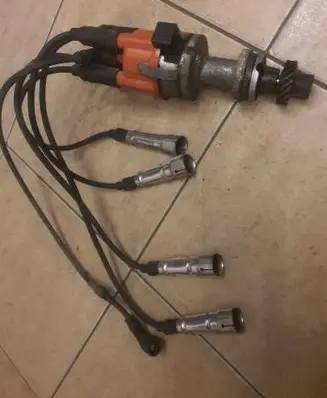 Volkswagen Transporter - Caravelle T4 Spark distributor 048905205B 0237520032 Z415