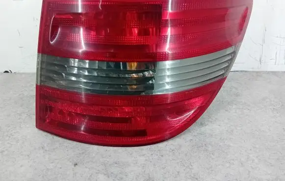 Mercedes-Benz B W245 Rear/tail lights A1698202624