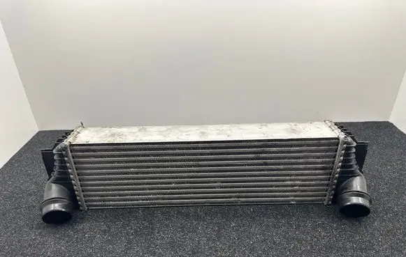 BMW 6 F12 F13 Intercooler radiator 7605664 X5612001
