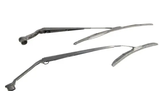 Mitsubishi Outlander Windshield/front glass wiper blade 
