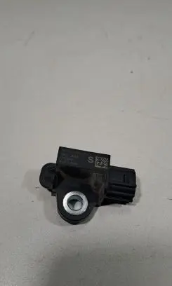 Nissan Qashqai Airbag deployment crash/impact sensor 988303RAOA
