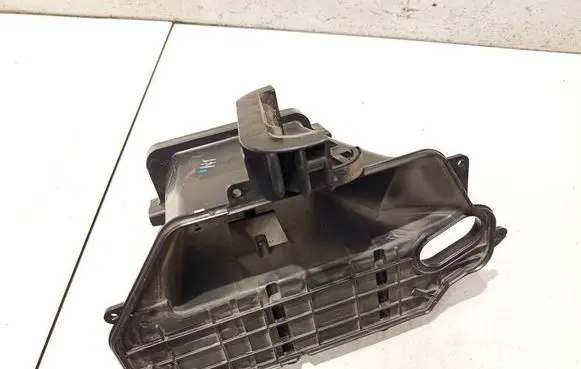 Subaru B9 Tribeca Air intake duct part 72110xa00c