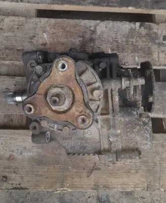 Gearbox transfer box case