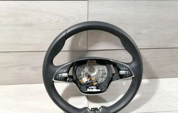 Skoda Octavia Mk4 Steering wheel 5E3959542F