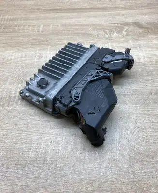 Toyota Yaris Engine control unit/module ECU 896610DT20 2756002780