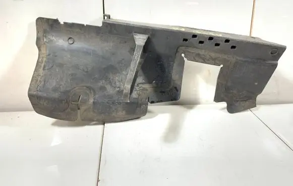 Audi A3 S3 A3 Sportback 8P Intercooler air guide/duct channel 8P4121283C