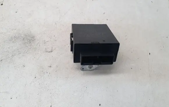 Toyota Avensis T270 Window wiper relay 8594005060