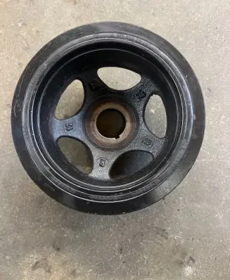 Mercedes-Benz E W212 Crankshaft pulley A2710300203