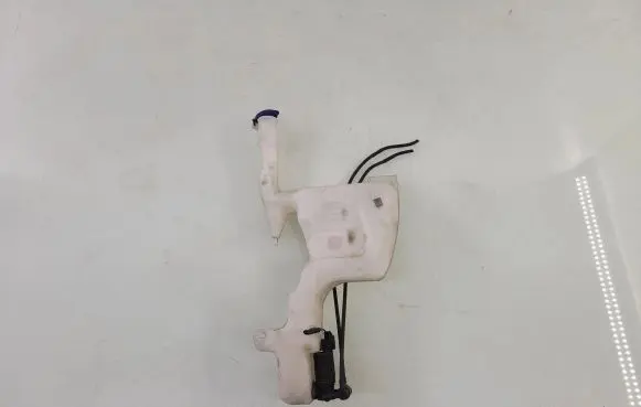 Ford B-MAX Windshield washer fluid reservoir/tank 8A6117B613AC