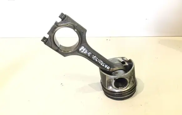 Volvo XC90 Piston with connecting rod
