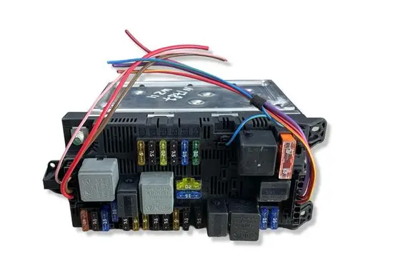 Mercedes-Benz E W211 SAM control unit 2115456101