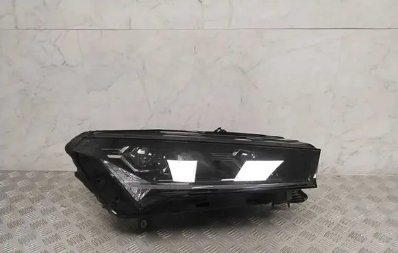 Skoda Enyaq iV Headlight/headlamp 5LB941016A