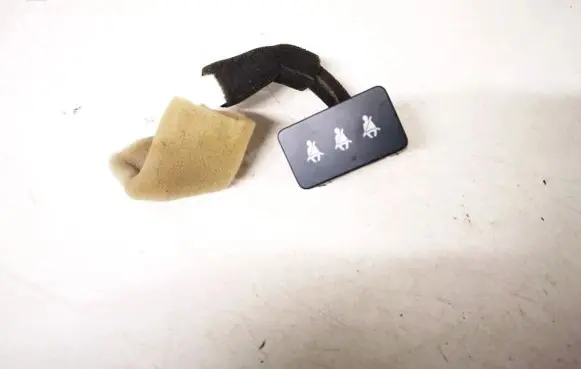 Nissan X-Trail T31 Passenger airbag on/off switch 