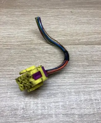 Audi A6 S6 C5 4B Plug wire 8A0972986