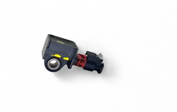 Mercedes-Benz C W205 Airbag deployment crash/impact sensor 2229051400 06337 160107