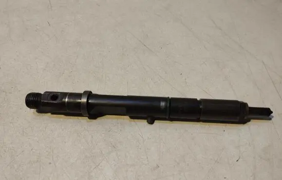 Audi A6 S6 C5 4B Fuel injector 059130201E 0432133836