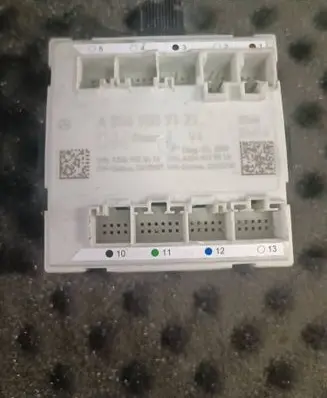 Mercedes-Benz C W206 Door central lock control unit/module A2069007121 A2044020410