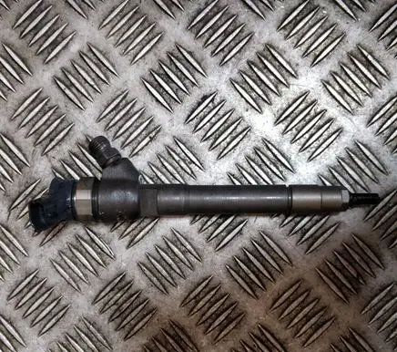 Renault Trafic III (X82) Fuel injector H8201055367