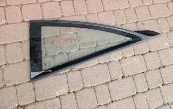 Opel Corsa E Rear side window