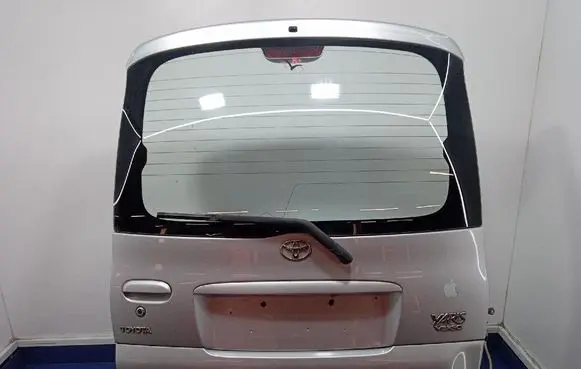 Toyota Yaris Verso Tailgate/trunk/boot lid 