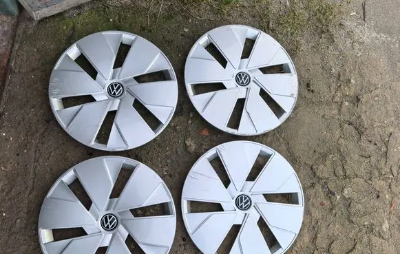 Volkswagen ID.3 R18 wheel hub/cap/trim 10A601147