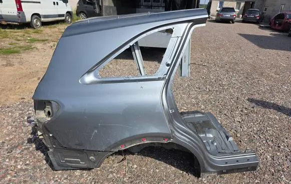 Rear quarter panel