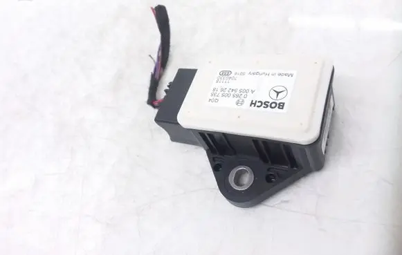 Mercedes-Benz E A207 ESP acceleration yaw rate sensor A0055422618 0265005735