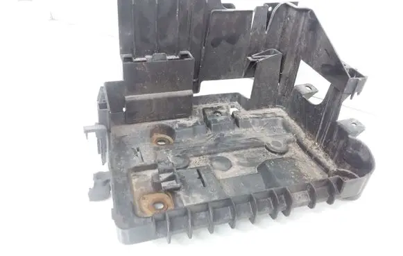 Opel Corsa D Battery tray 13296473