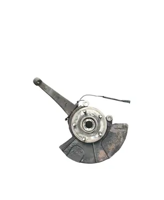 Front wheel hub
